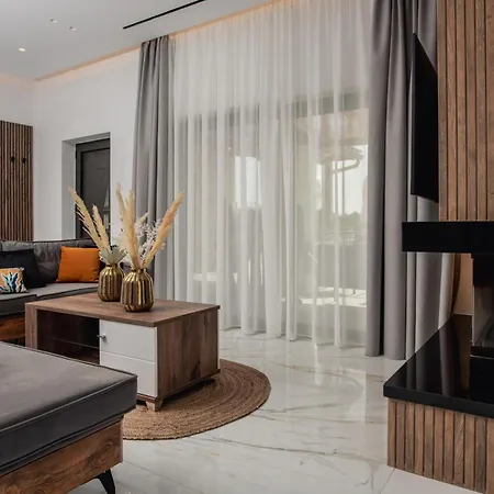 Llaha Gabrijela - Luxurious Private Escape With Pool In Nature - By Mana Gers Gaitani