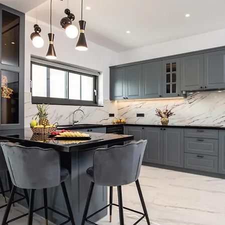 Llaha Gabrijela - Luxurious Private Escape With Pool In Nature - By Mana Gers *