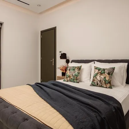 Villa Llaha Gabrijela - Luxurious Private Escape With Pool In Nature - By Mana Gers *