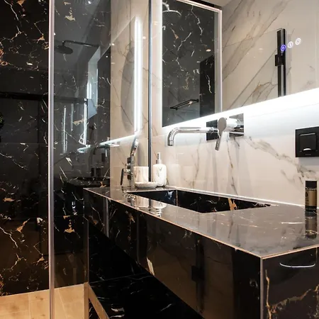 Llaha Gabrijela - Luxurious Private Escape With Pool In Nature - By Mana Gers Villa