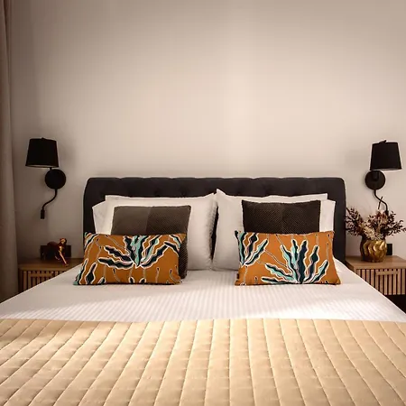 Villa Llaha Gabrijela - Luxurious Private Escape With Pool In Nature - By Mana Gers Gaitani