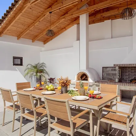 Llaha Gabrijela - Luxurious Private Escape With Pool In Nature - By Mana Gers * Gaitani