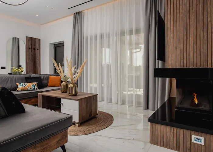 Llaha Gabrijela - Luxurious Private Escape With Pool In Nature - By Mana Gers Gaitani