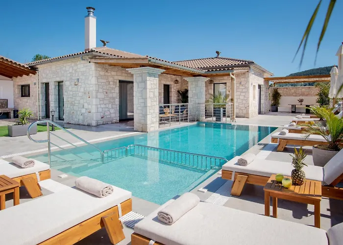 Llaha Gabrijela - Luxurious Private Escape With Pool In Nature - By Mana Gers Villa Gaitani