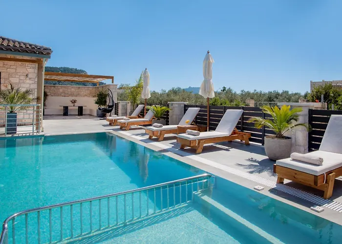 Llaha Gabrijela - Luxurious Private Escape With Pool In Nature - By Mana Gers Villa *