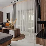 Llaha Gabrijela - Luxurious Private Escape With Pool In Nature - By Mana Gers Gaitani