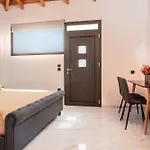 Llaha Gabrijela - Luxurious Private Escape With Pool In Nature - By Mana Gers Villa Gaitani