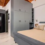 Llaha Gabrijela - Luxurious Private Escape With Pool In Nature - By Mana Gers Villa Gaitani