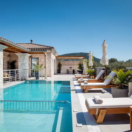 Vila Llaha Gabrijela - Luxurious Private Escape With Pool In Nature - By Mana Gers *