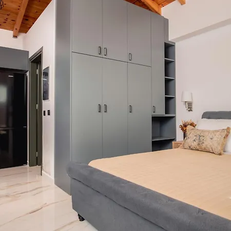 Llaha Gabrijela - Luxurious Private Escape With Pool In Nature - By Mana Gers Villa Gaitani