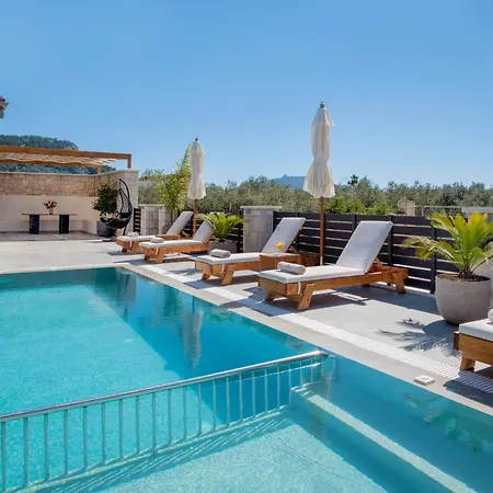 Llaha Gabrijela - Luxurious Private Escape With Pool In Nature - By Mana Gers Vila *