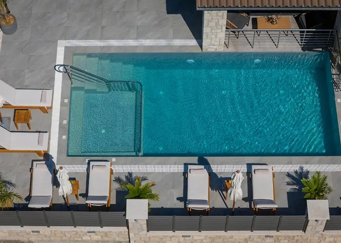 Llaha Gabrijela - Luxurious Private Escape With Pool In Nature - By Mana Gers Villa Gaitani
